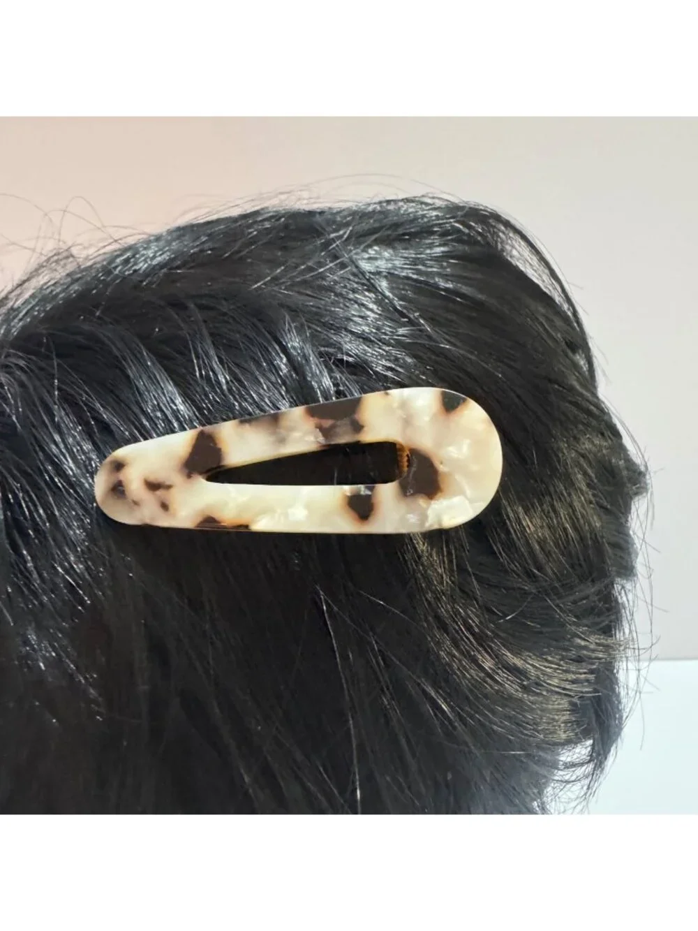 Tortoise Shell & Gold Hair Clip Acrylic & Metal Design New Elegant Style Women